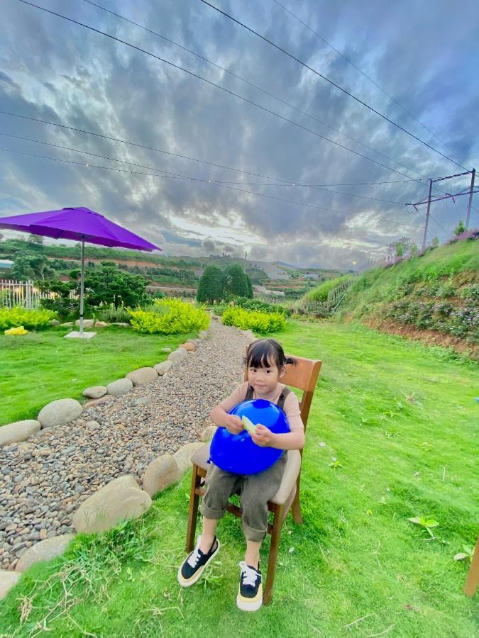 Отель Da Lat Sunshine Garden Экстерьер фото